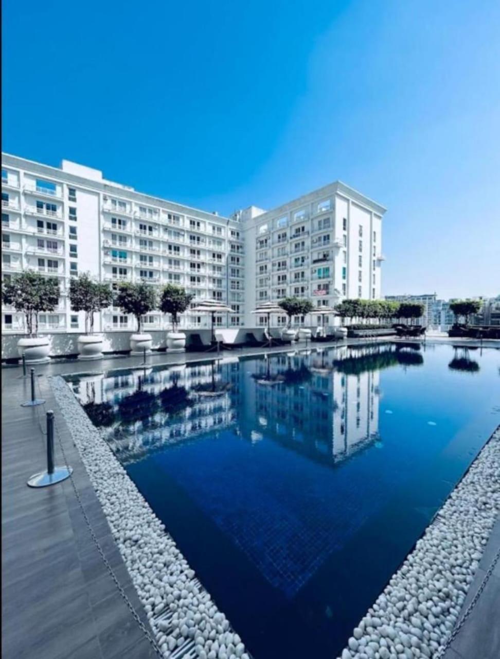 Dolphin Inn & Suites Manhattan Lucknow Luaran gambar