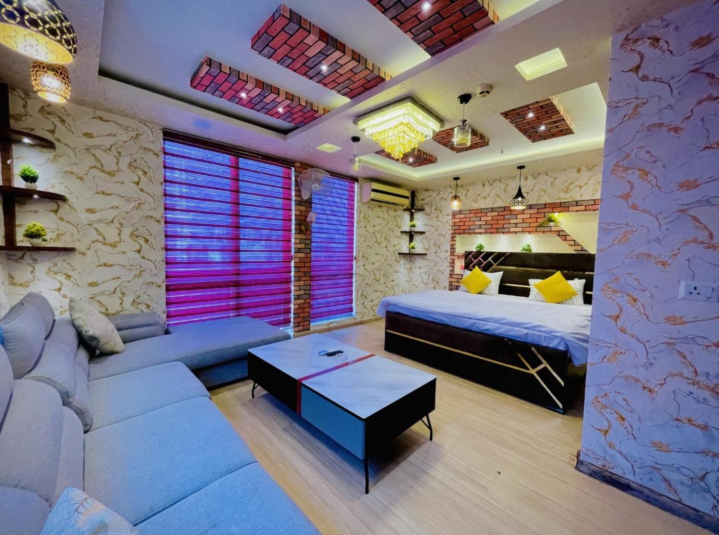 Dolphin Inn & Suites Manhattan Lucknow Luaran gambar